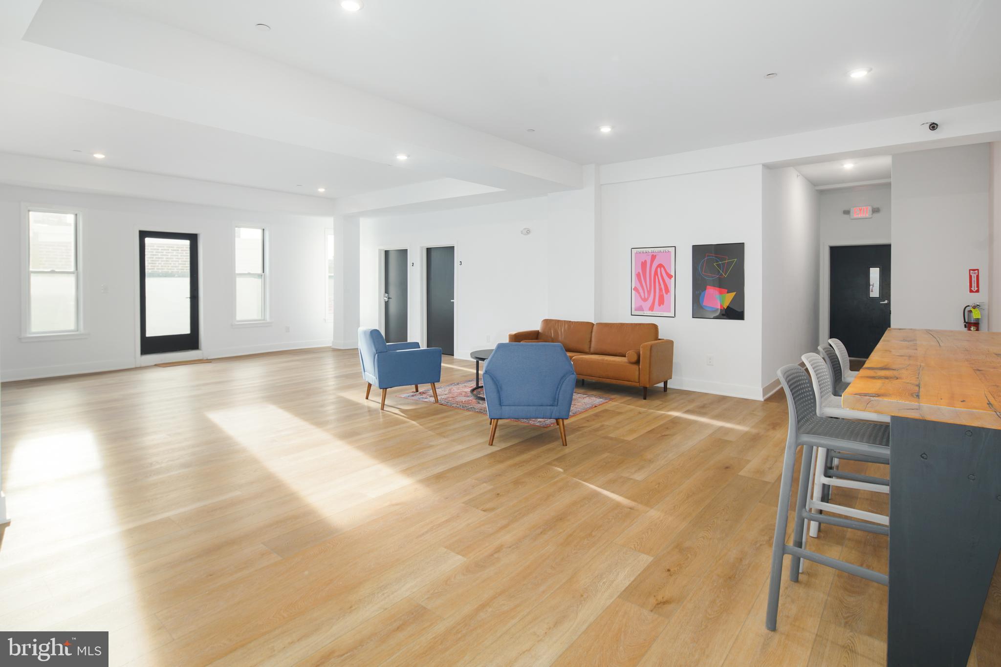 PORT RICHMOND - Residential Lease