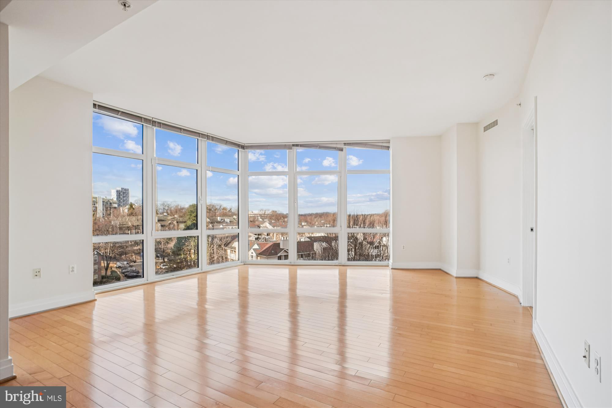 8220 CRESTWOOD HEIGHTS DRIVE 617