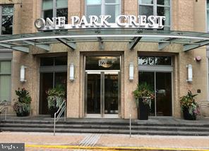 ONE PARK CREST - Residential Lease