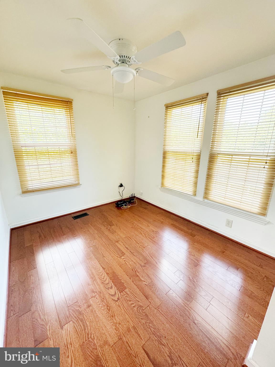 INDIAN CREEK VILLAGE - Residential