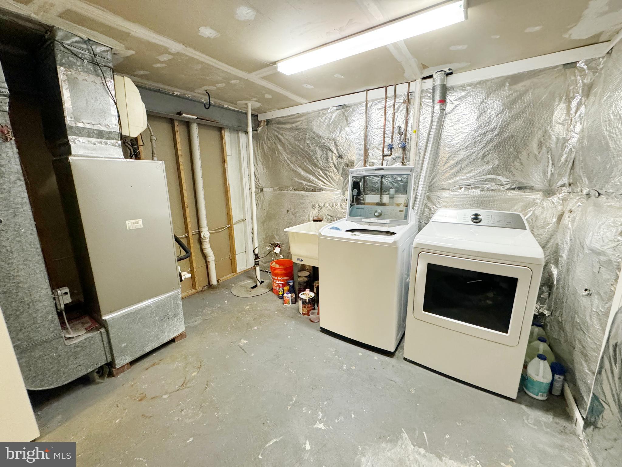 INDIAN CREEK VILLAGE - Residential