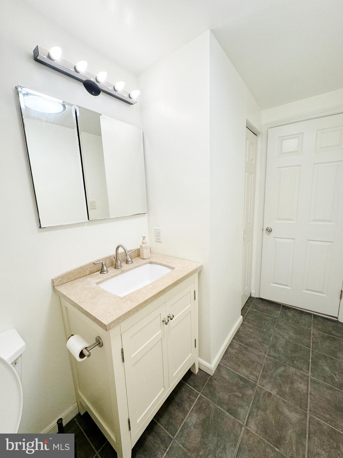 INDIAN CREEK VILLAGE - Residential