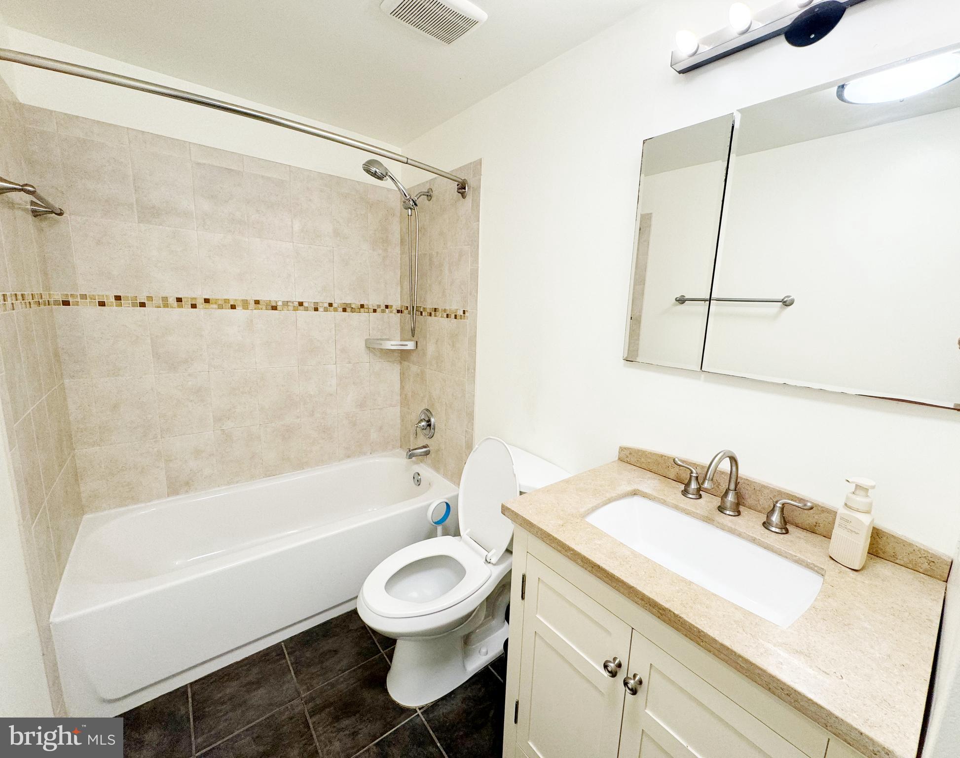 INDIAN CREEK VILLAGE - Residential