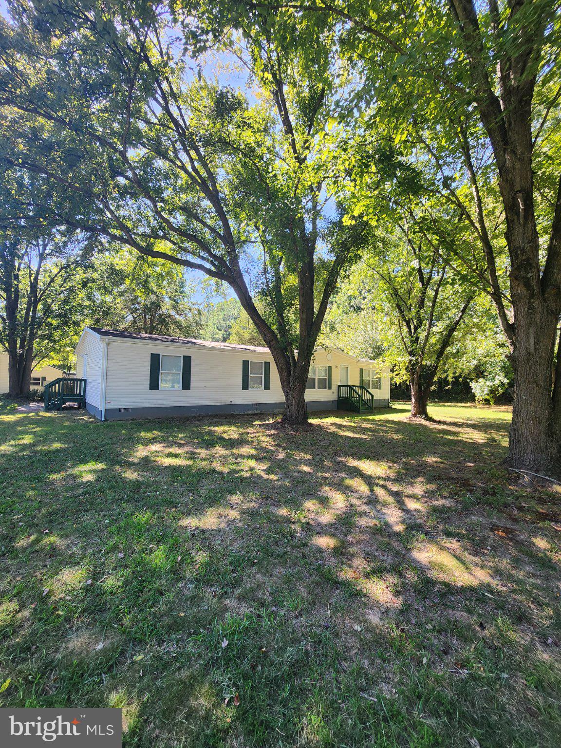 450 EQUITATION LANE
