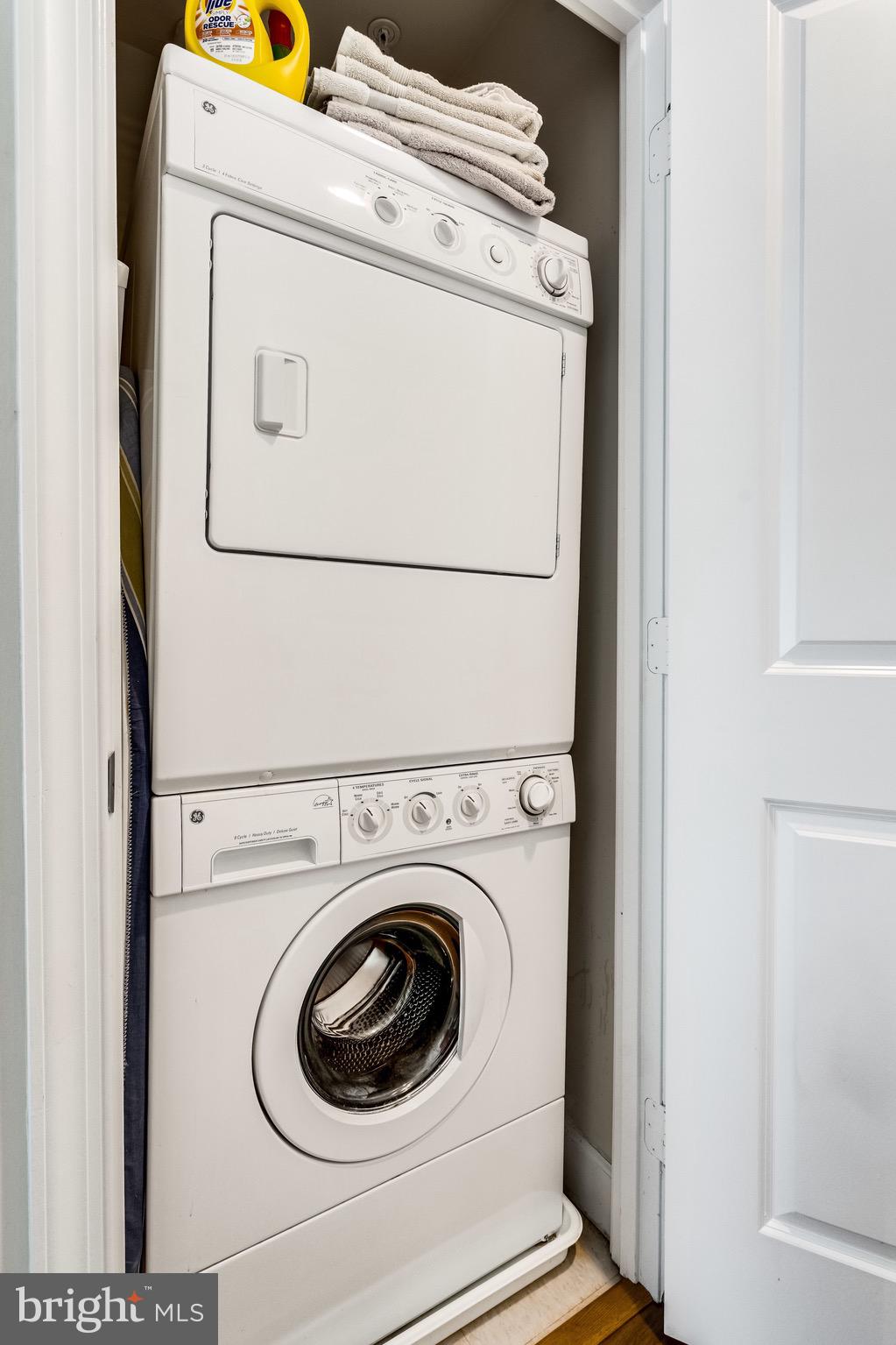 ECLIPSE ON CENTER PARK - Residential Lease