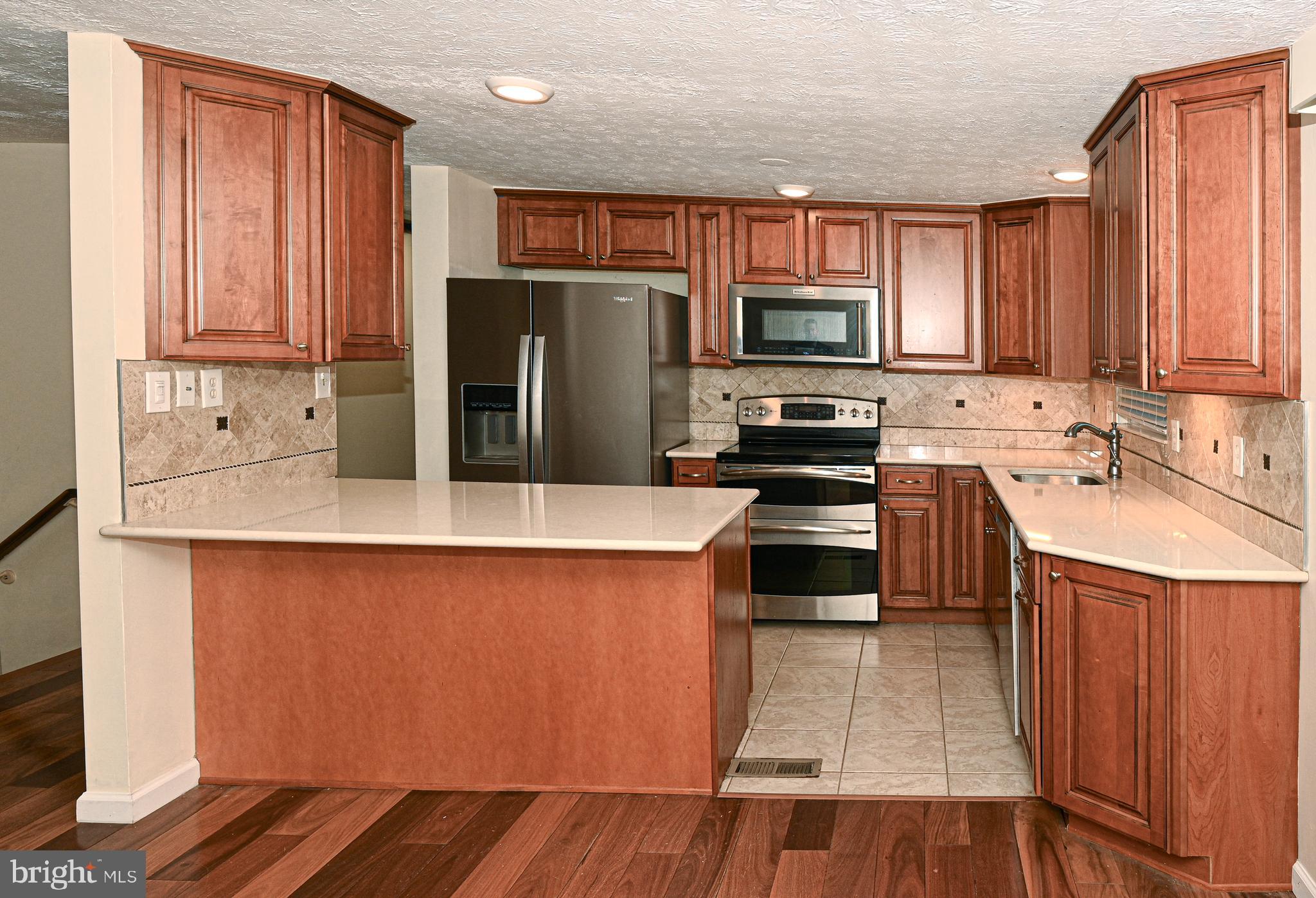 NEWINGTON FOREST - Residential