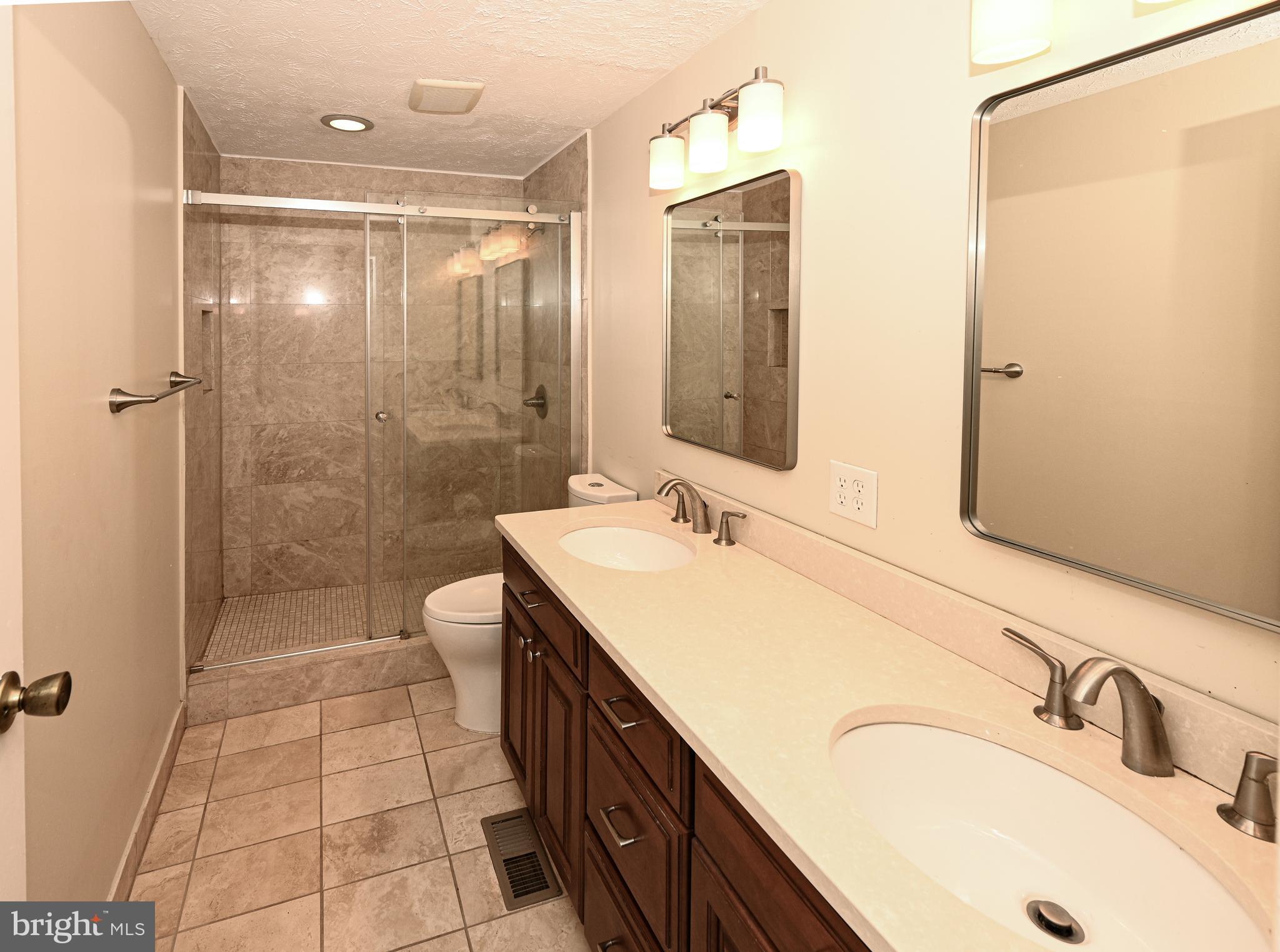 NEWINGTON FOREST - Residential