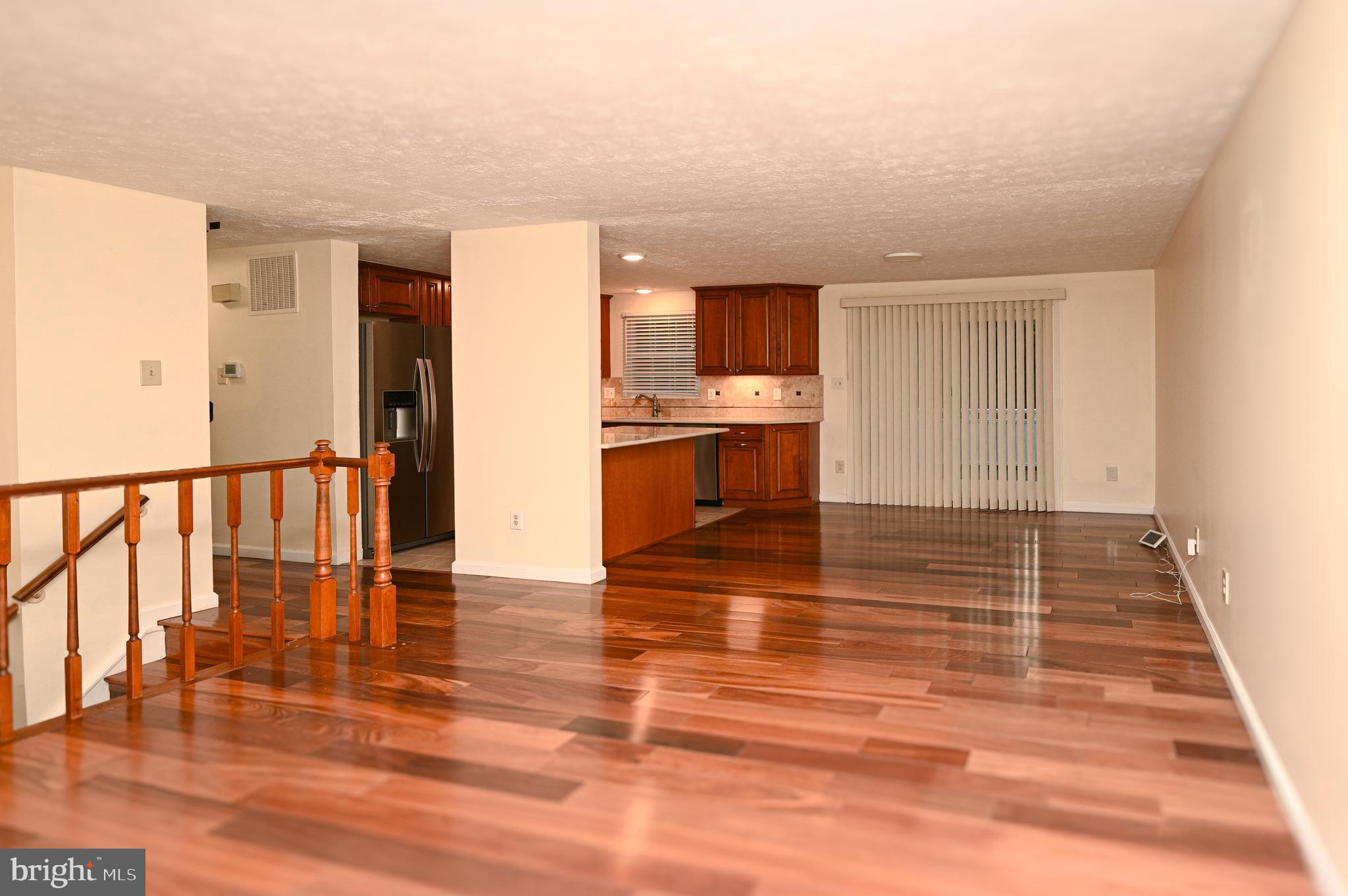 8110 WINTER BLUE COURT