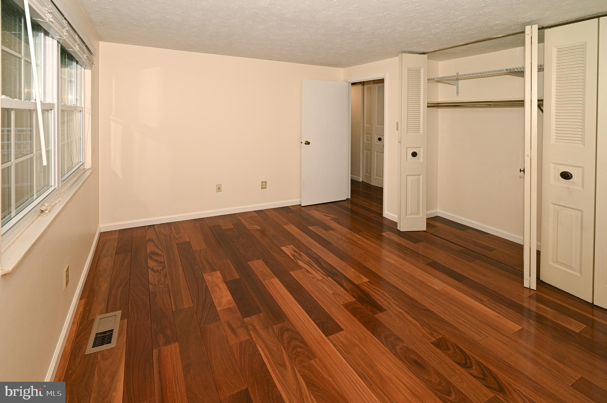 NEWINGTON FOREST - Residential