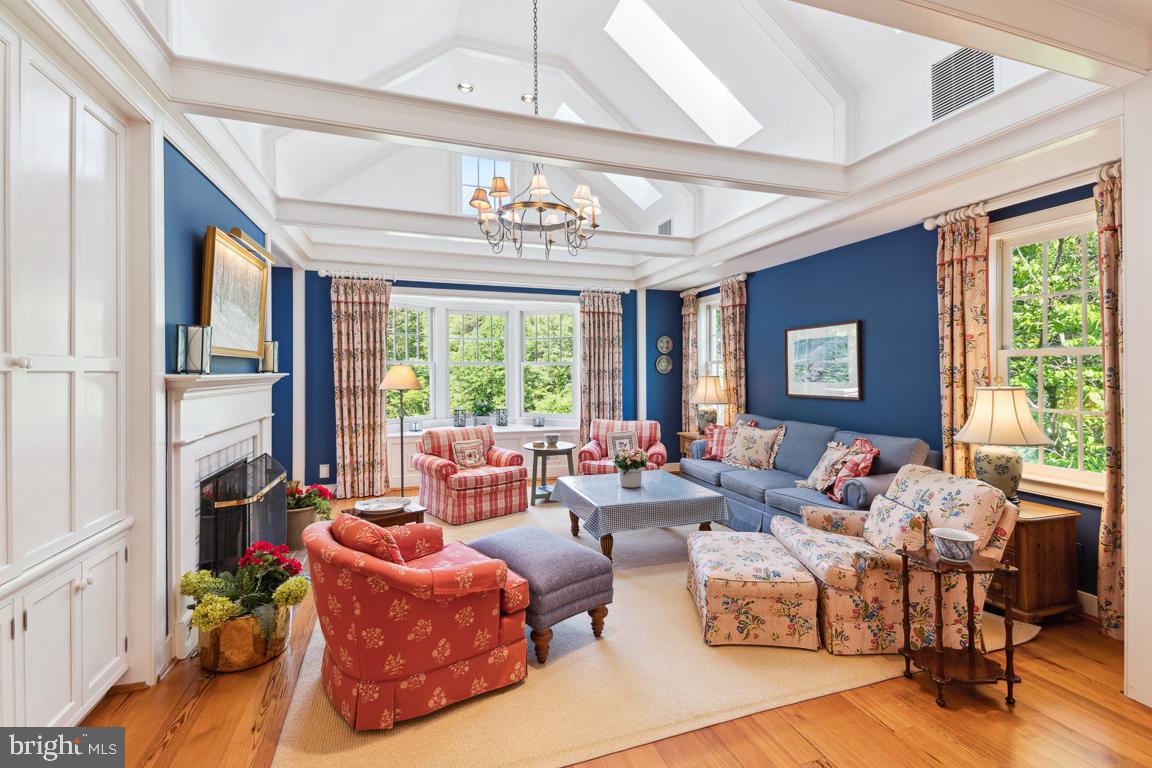 OAK HILL ESTATES - Residential