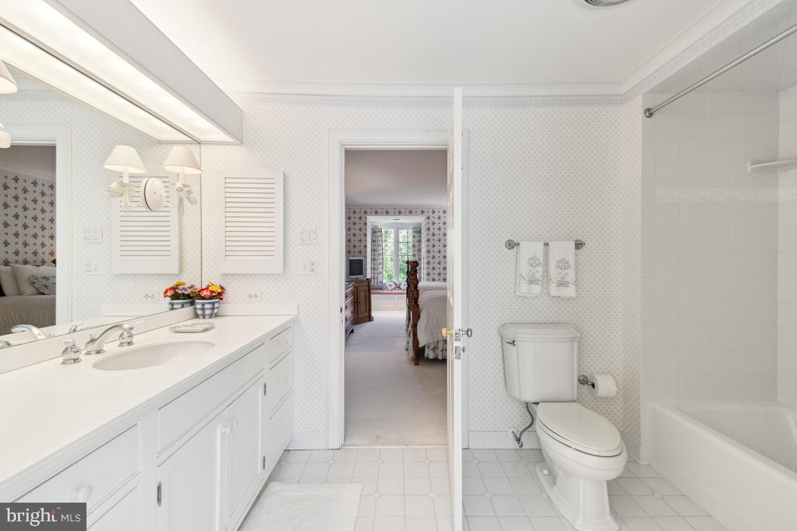 OAK HILL ESTATES - Residential