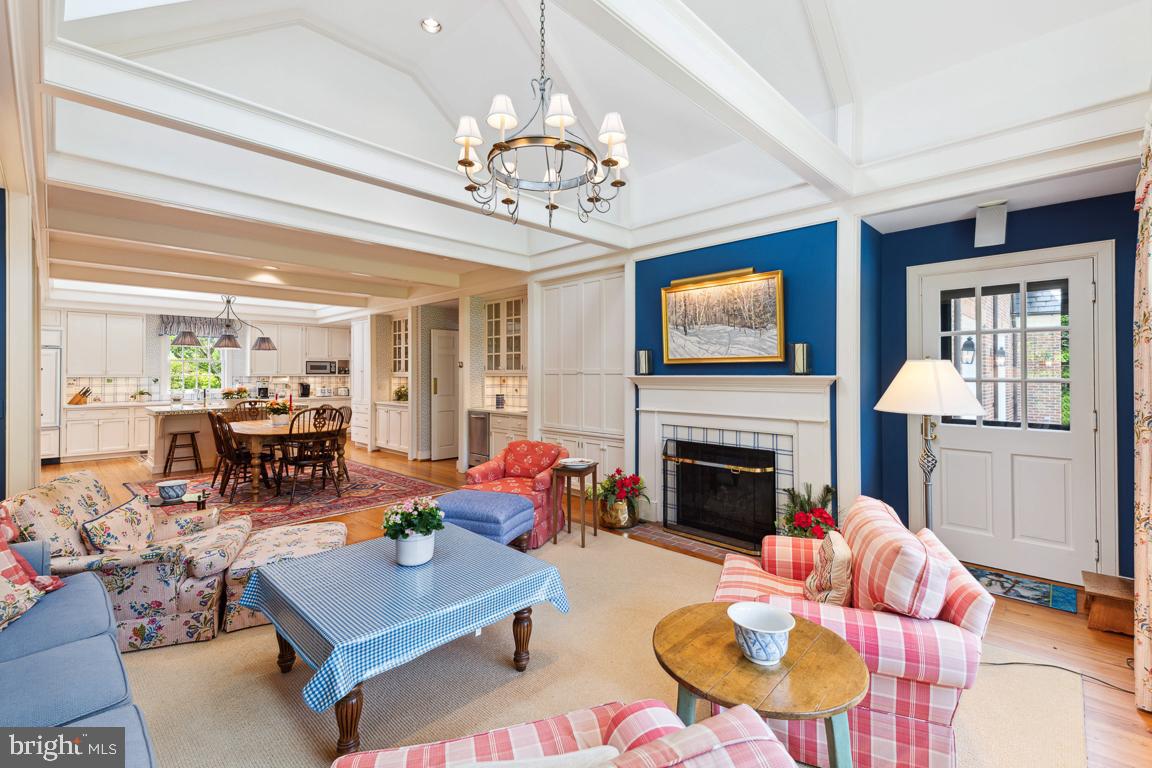 OAK HILL ESTATES - Residential