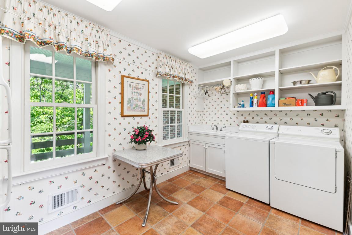 OAK HILL ESTATES - Residential