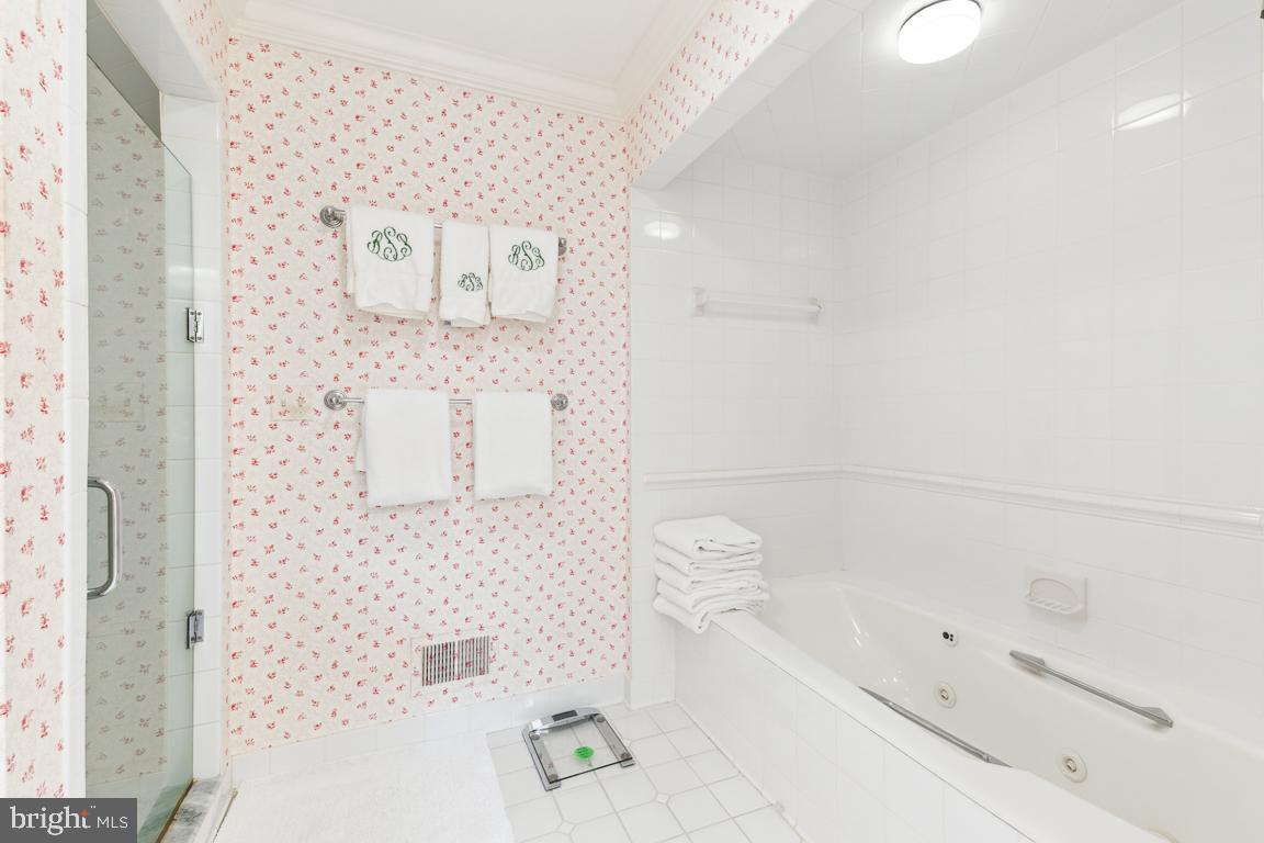 OAK HILL ESTATES - Residential