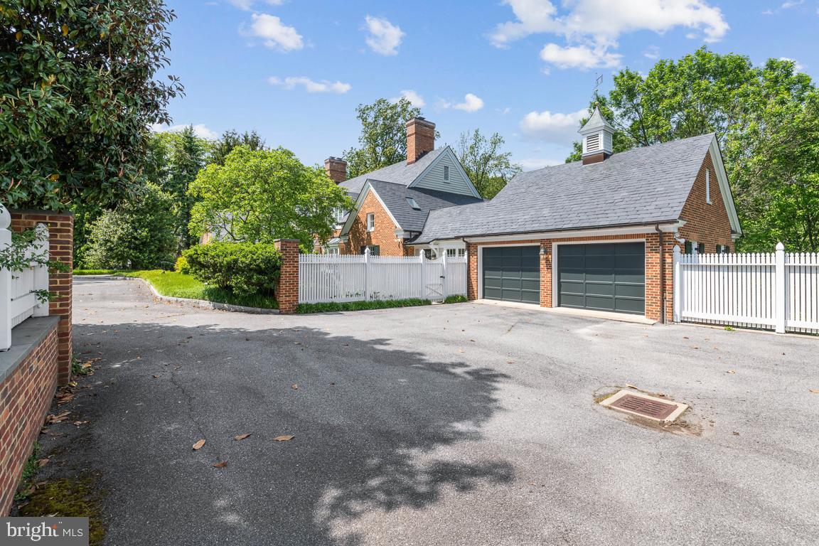 OAK HILL ESTATES - Residential