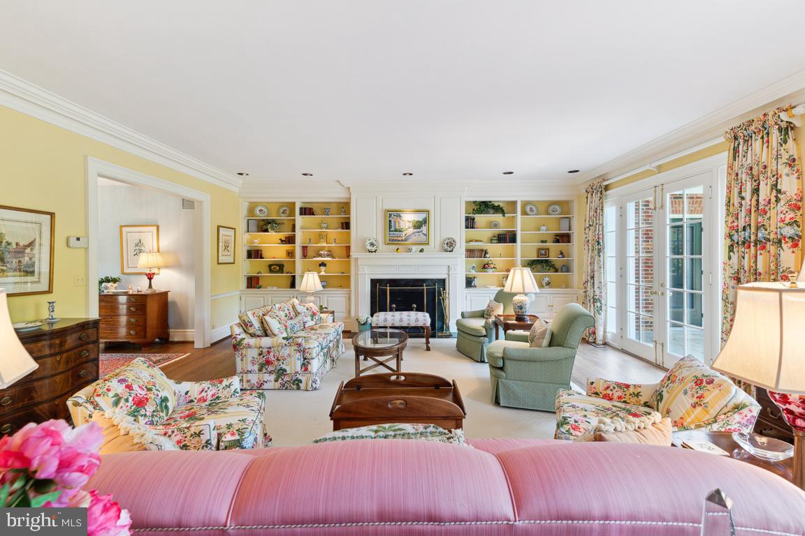 OAK HILL ESTATES - Residential