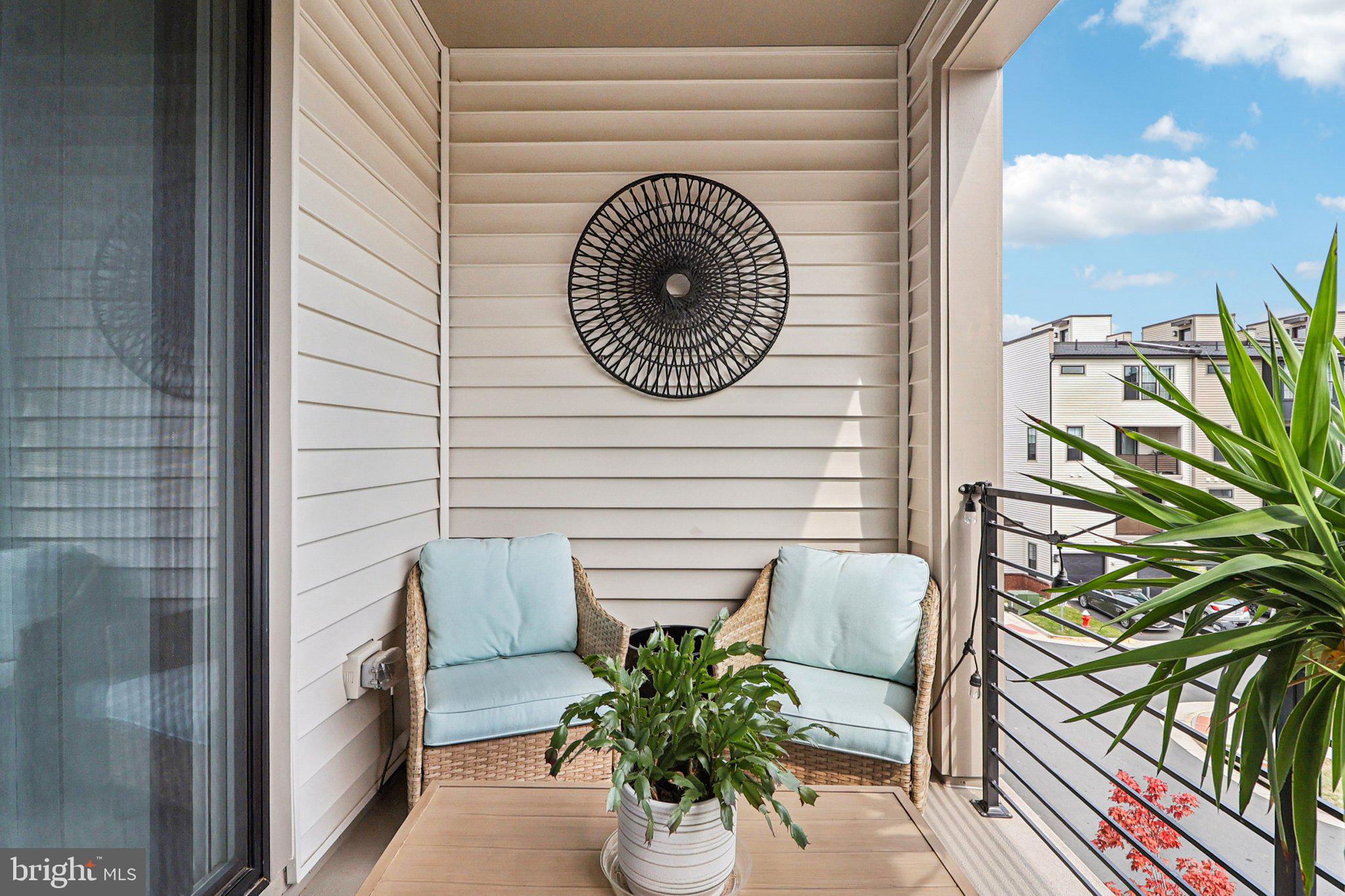 METRO WALK AT MOOREFIELD STATION - Residential