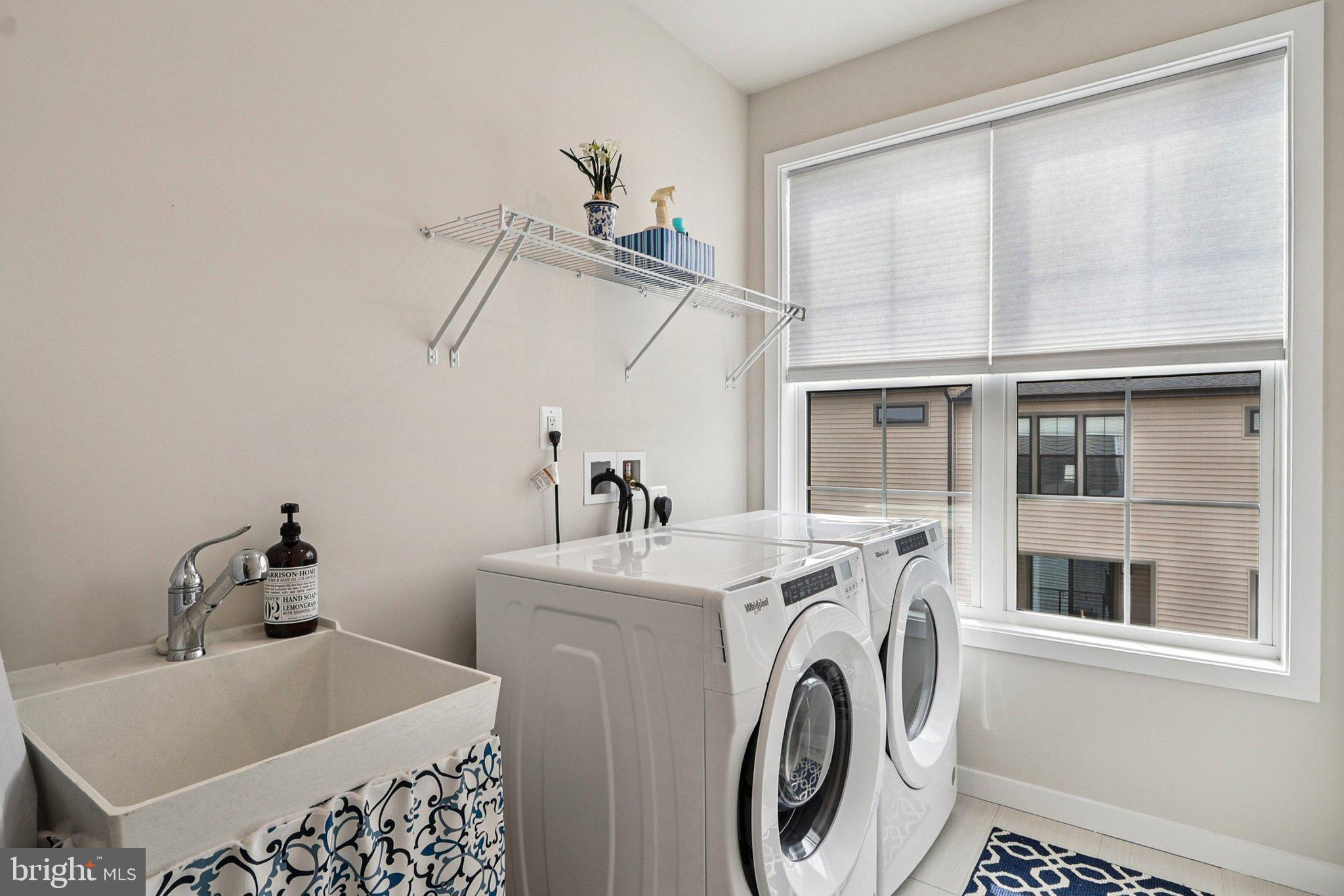 METRO WALK AT MOOREFIELD STATION - Residential