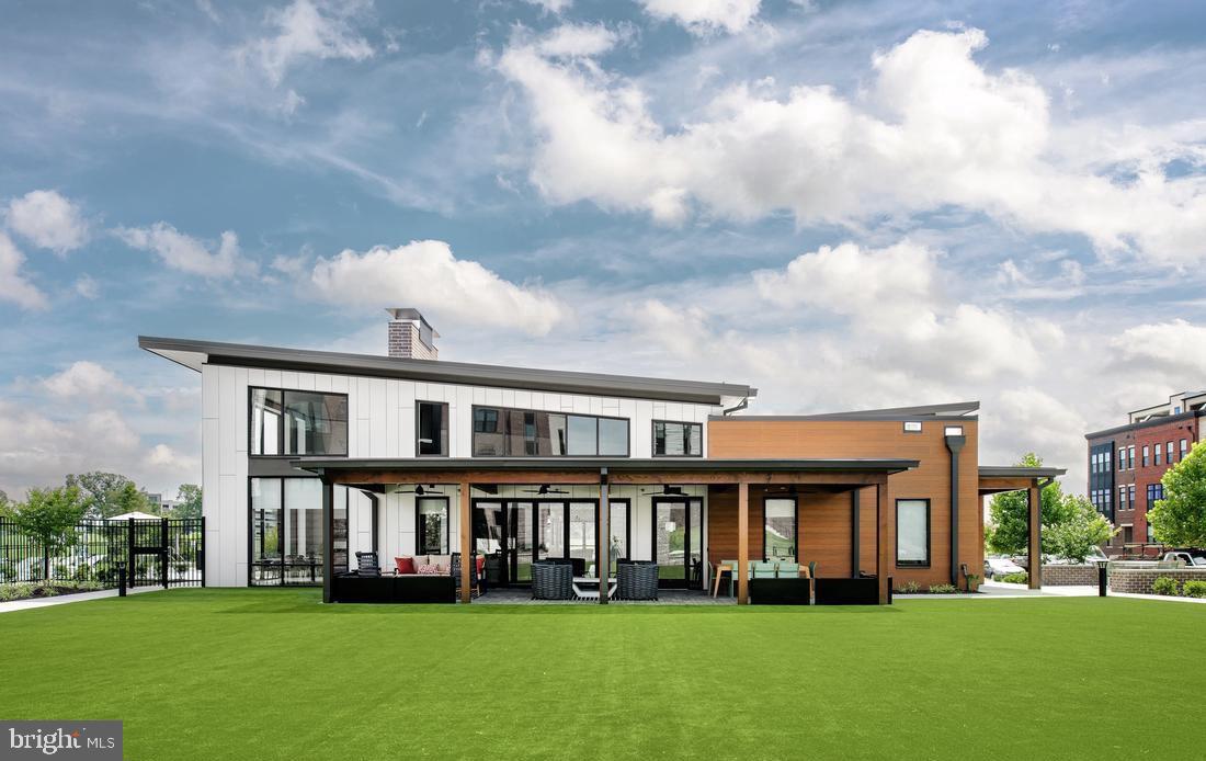 METRO WALK AT MOOREFIELD STATION - Residential