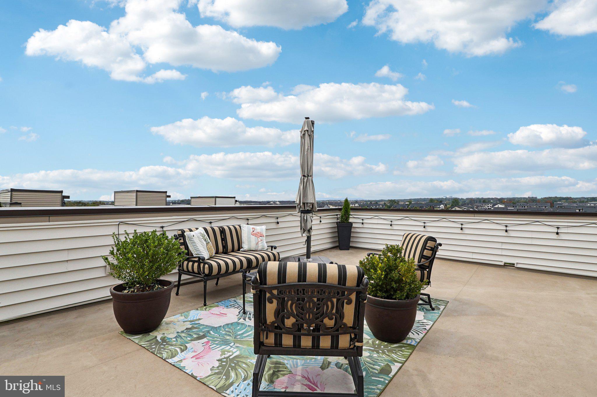 METRO WALK AT MOOREFIELD STATION - Residential