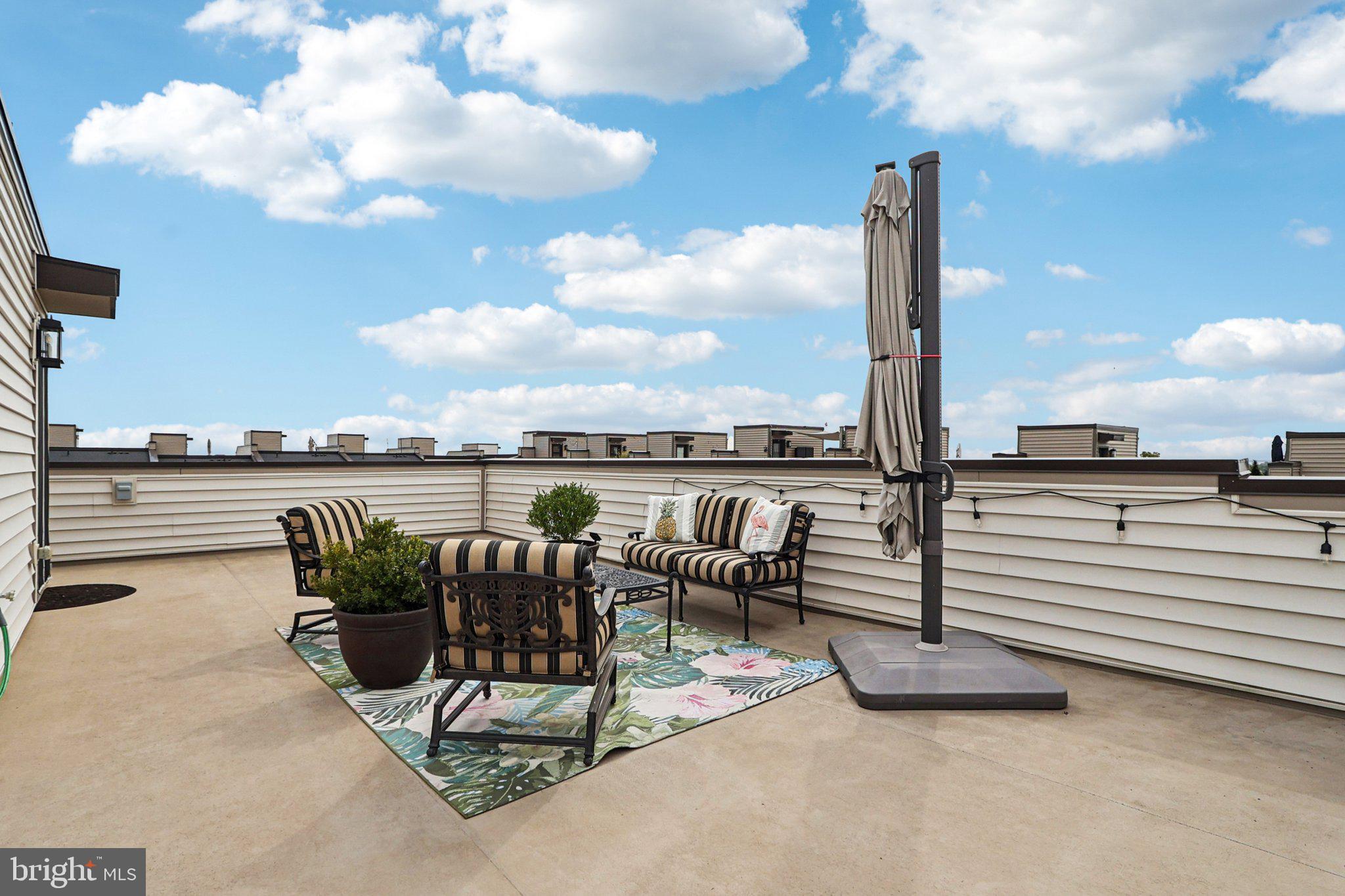 METRO WALK AT MOOREFIELD STATION - Residential