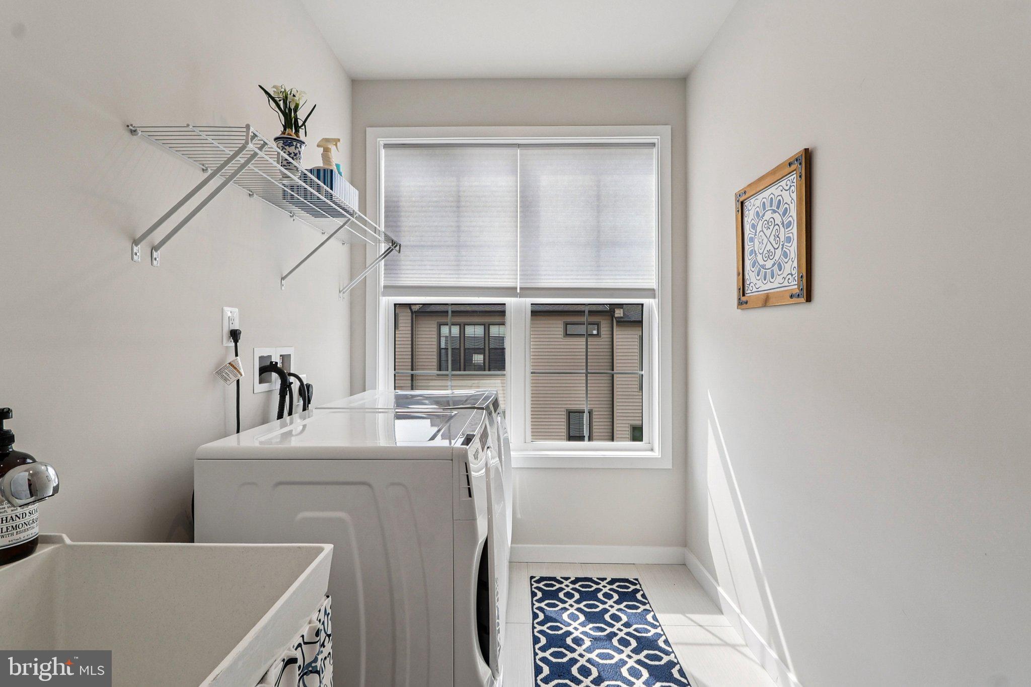 METRO WALK AT MOOREFIELD STATION - Residential