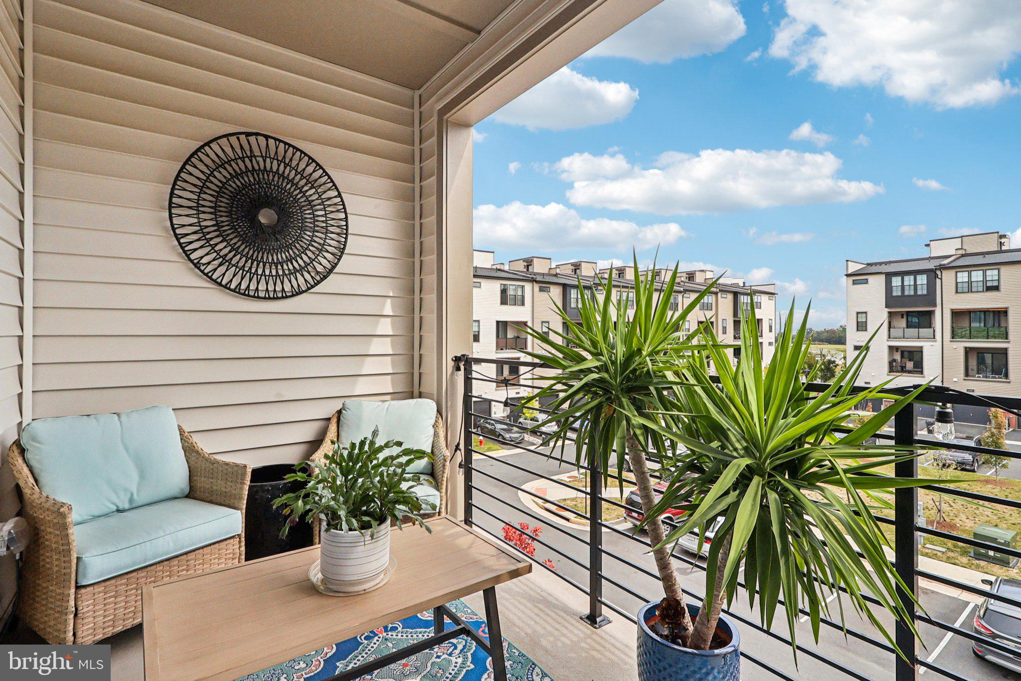 METRO WALK AT MOOREFIELD STATION - Residential