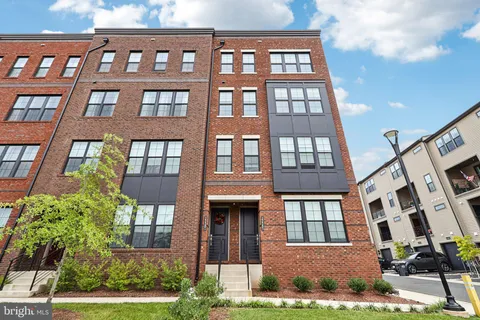 22381 Roanoke Rise Terrace, Ashburn, VA 20148 - MLS#: VALO2107318