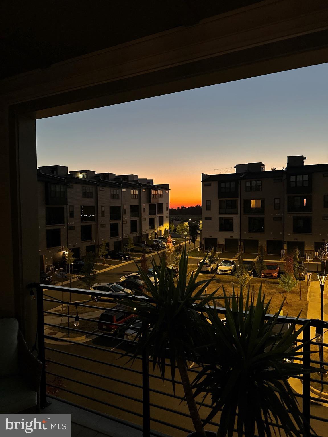 METRO WALK AT MOOREFIELD STATION - Residential