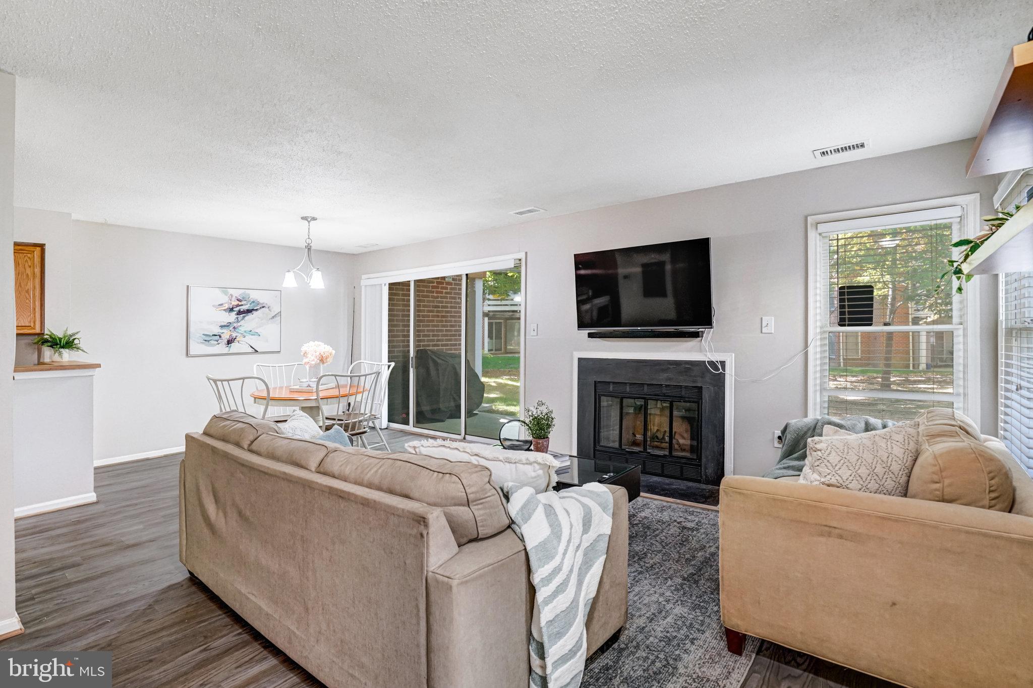 THE COVE - Residential