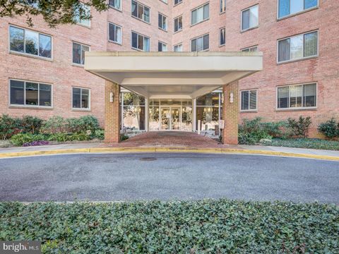 3000 SPOUT RUN PKWY ARLINGTON VA 22207