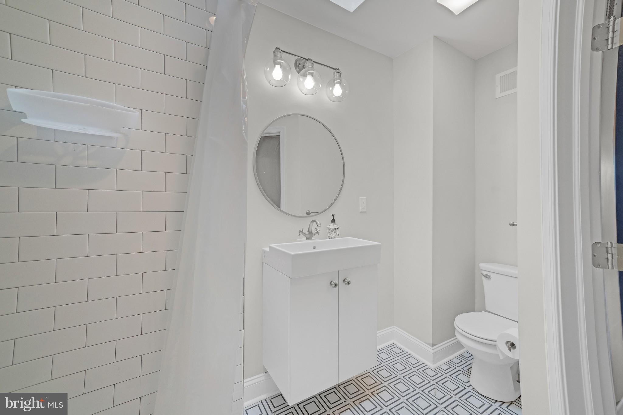 UNIVERSITY CITY - Residential