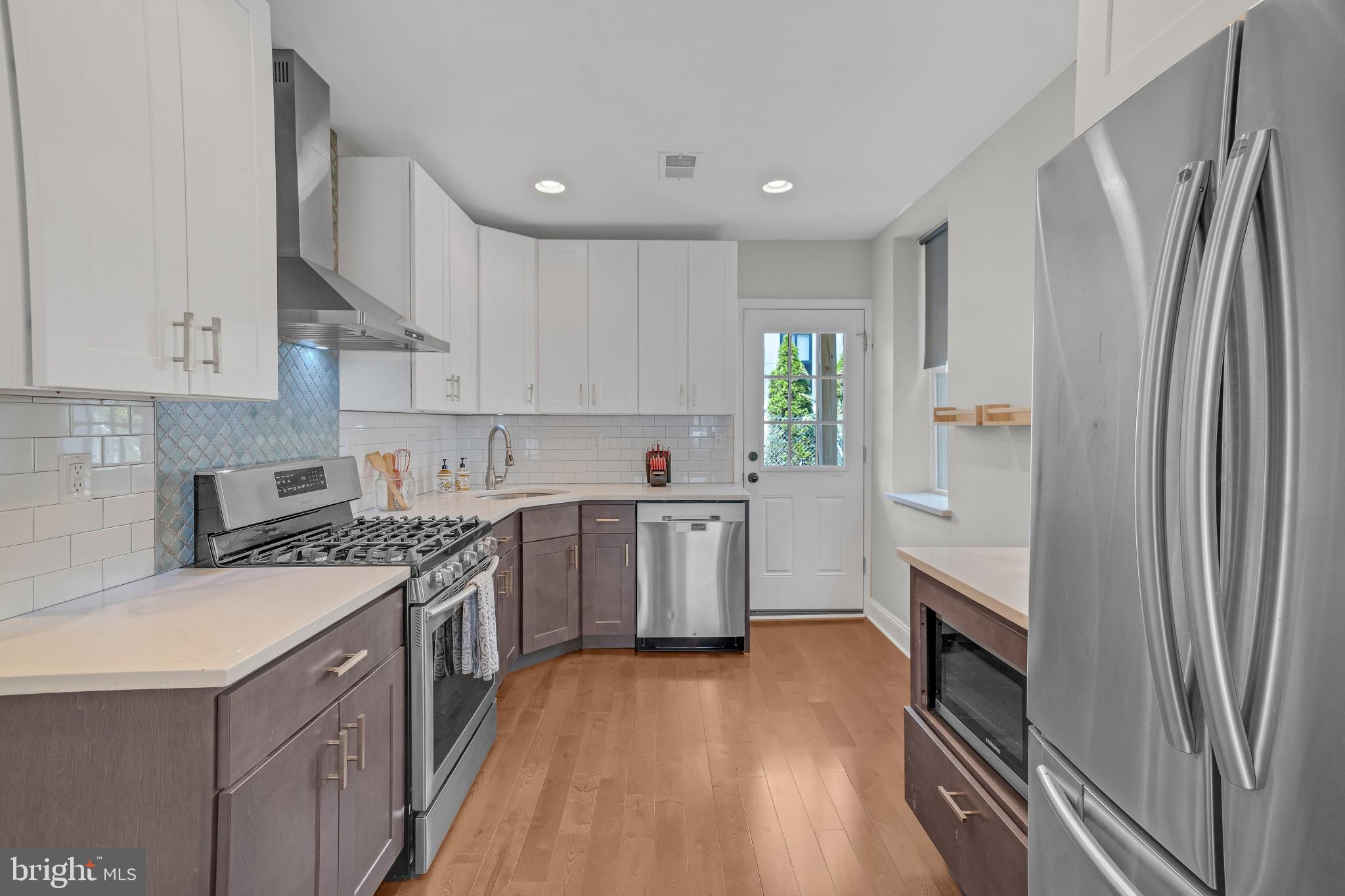 UNIVERSITY CITY - Residential