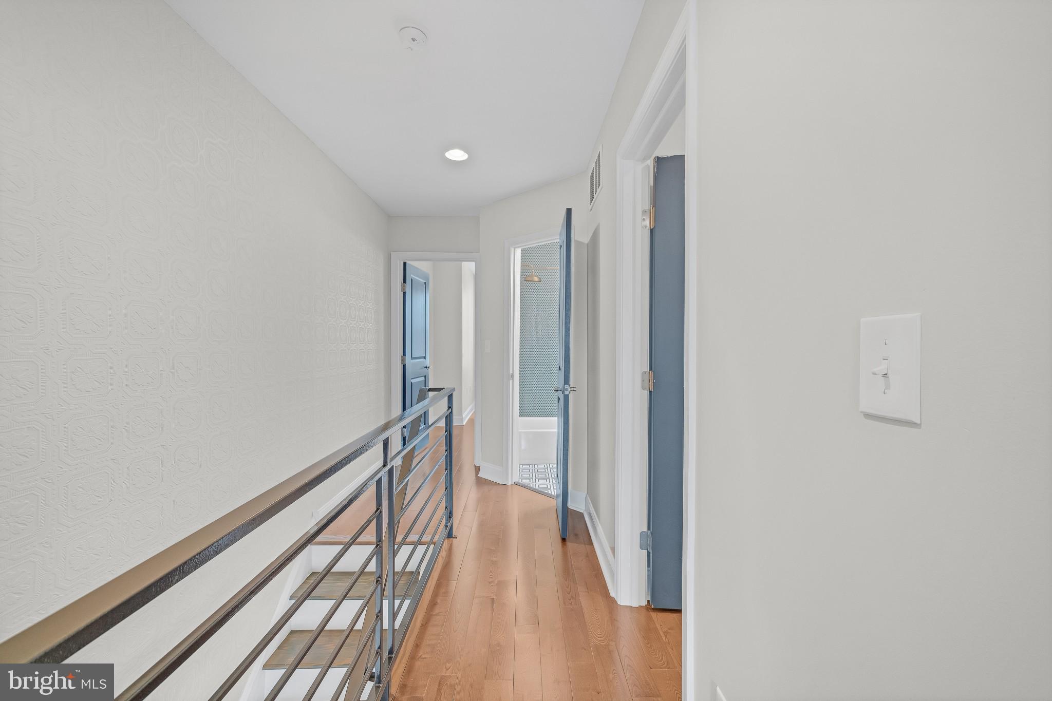 UNIVERSITY CITY - Residential