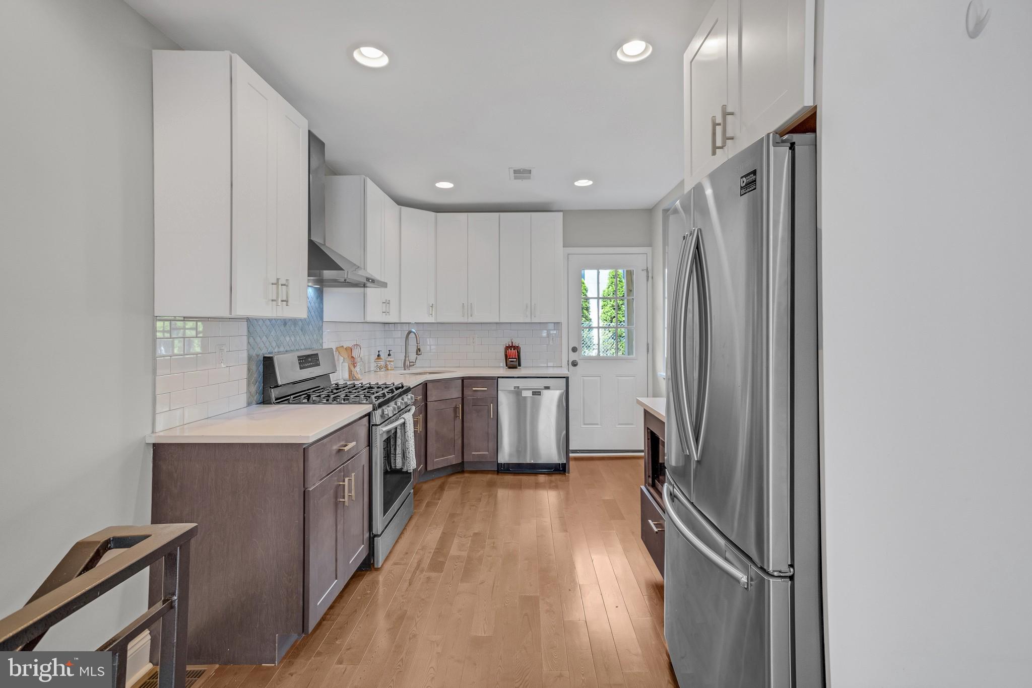 UNIVERSITY CITY - Residential