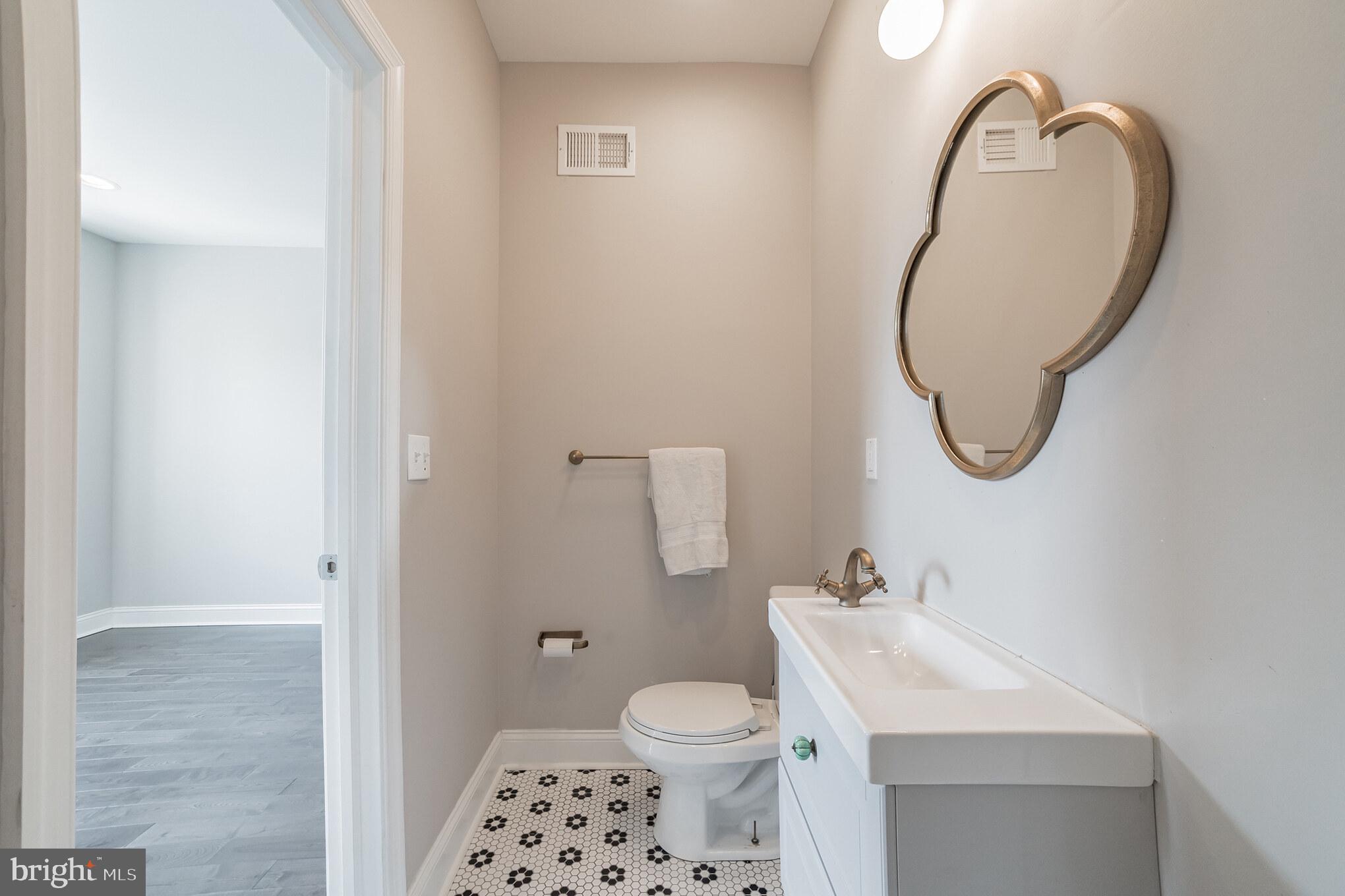 UNIVERSITY CITY - Residential