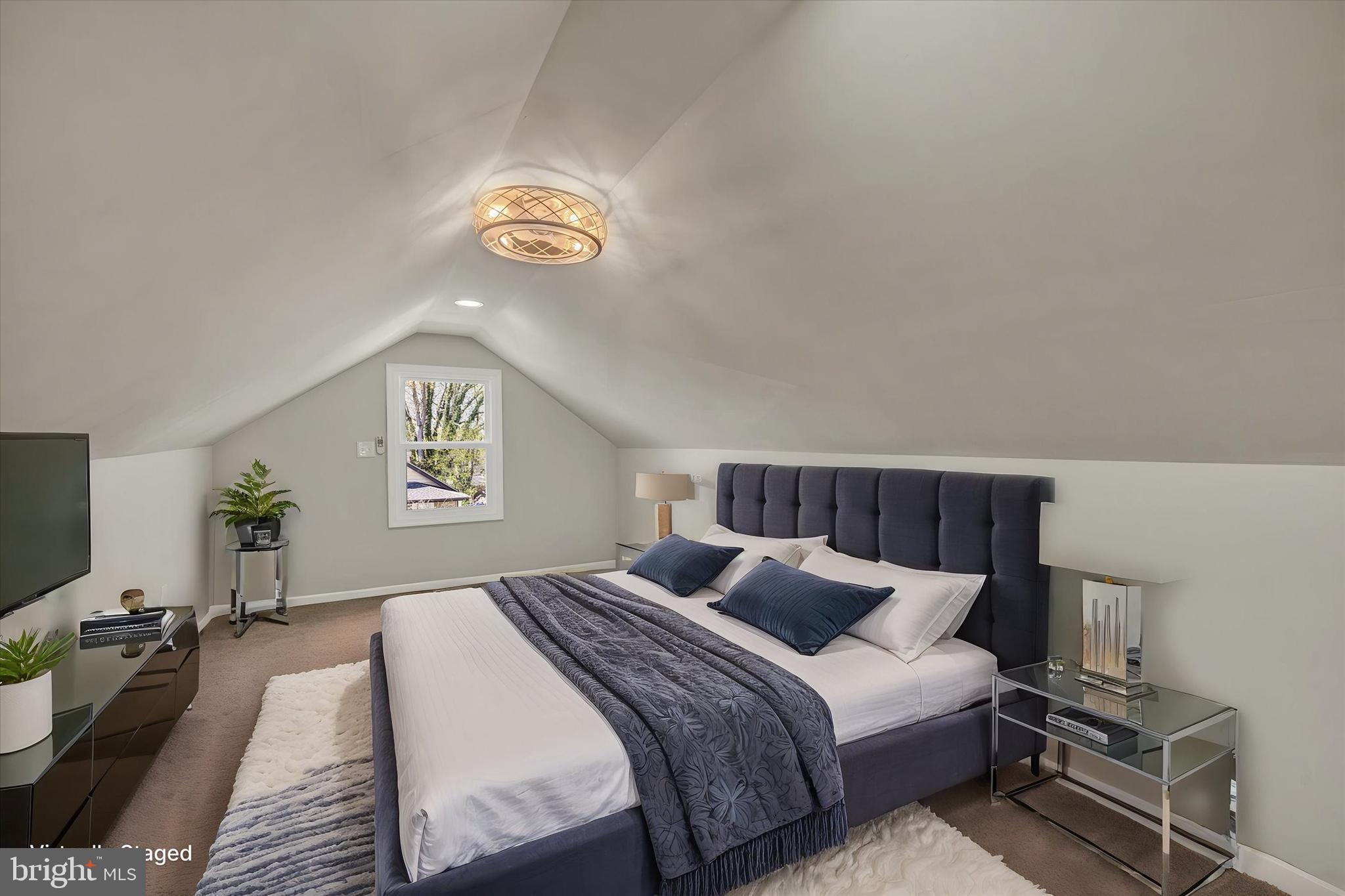 FULLERTON - Residential