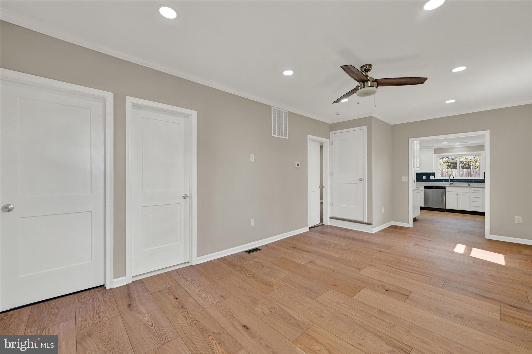 FULLERTON - Residential