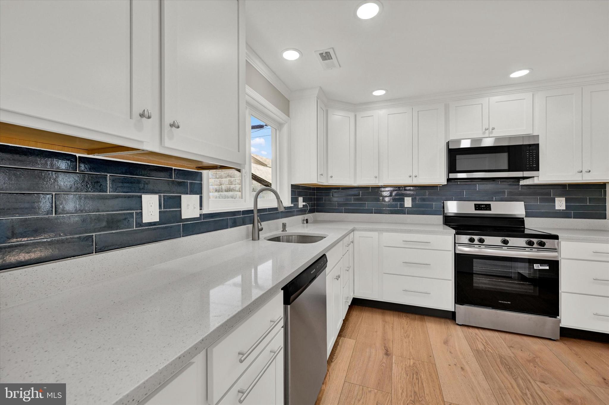 FULLERTON - Residential