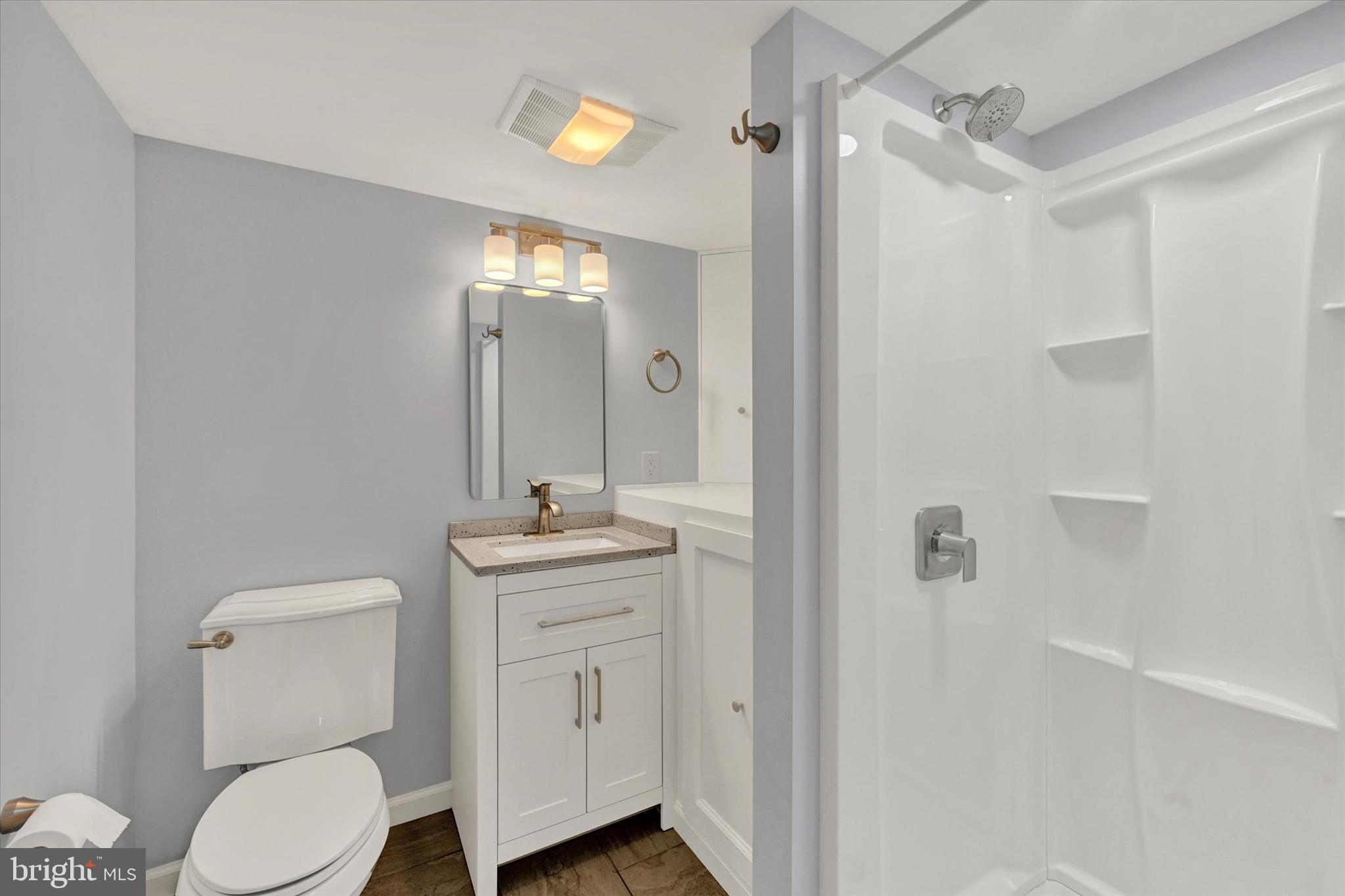 FULLERTON - Residential