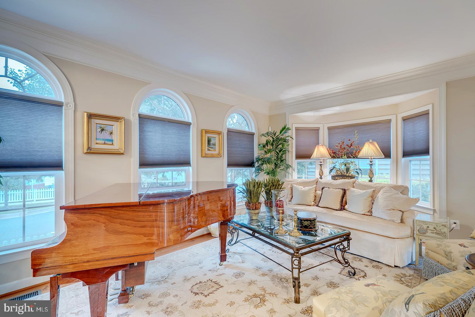 402 VILLAGE CENTER BOULEVARD