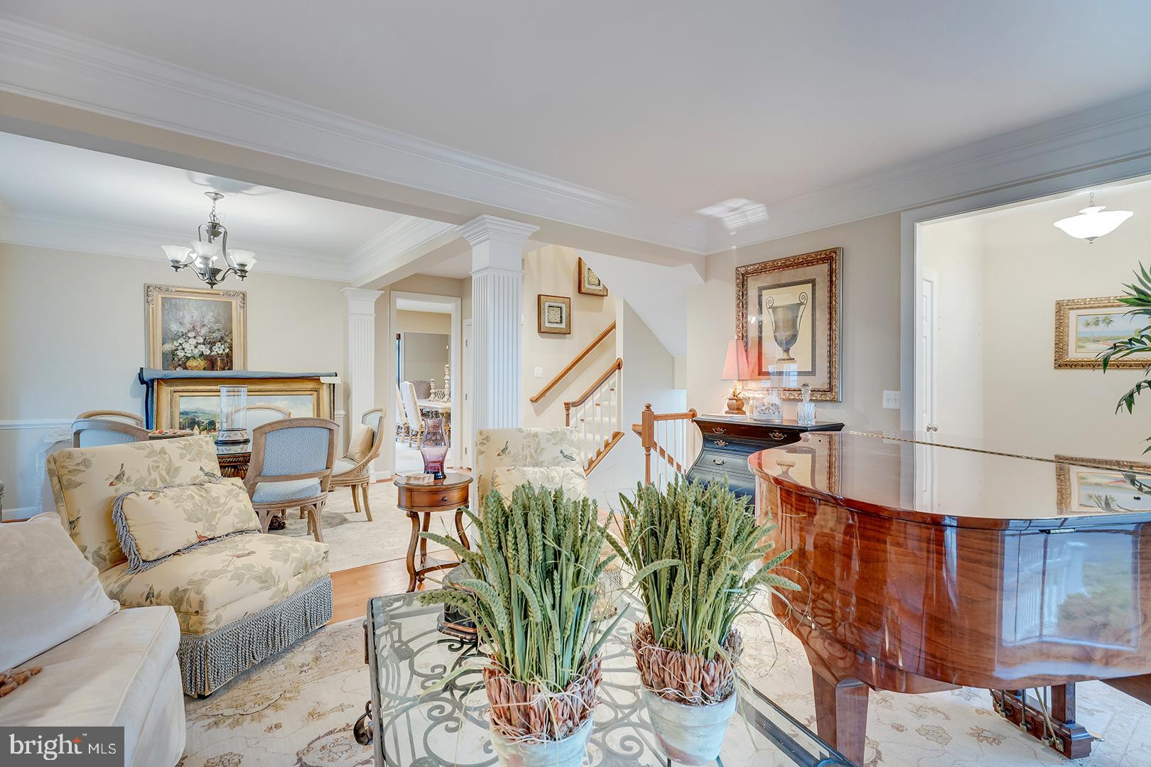 402 VILLAGE CENTER BOULEVARD