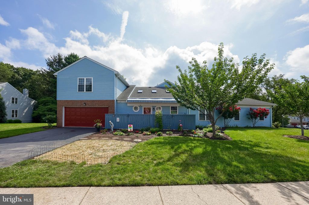 Photo of 220 Winding Hill Drive, LANCASTER, PA 17601 (MLS # PALA2072720)