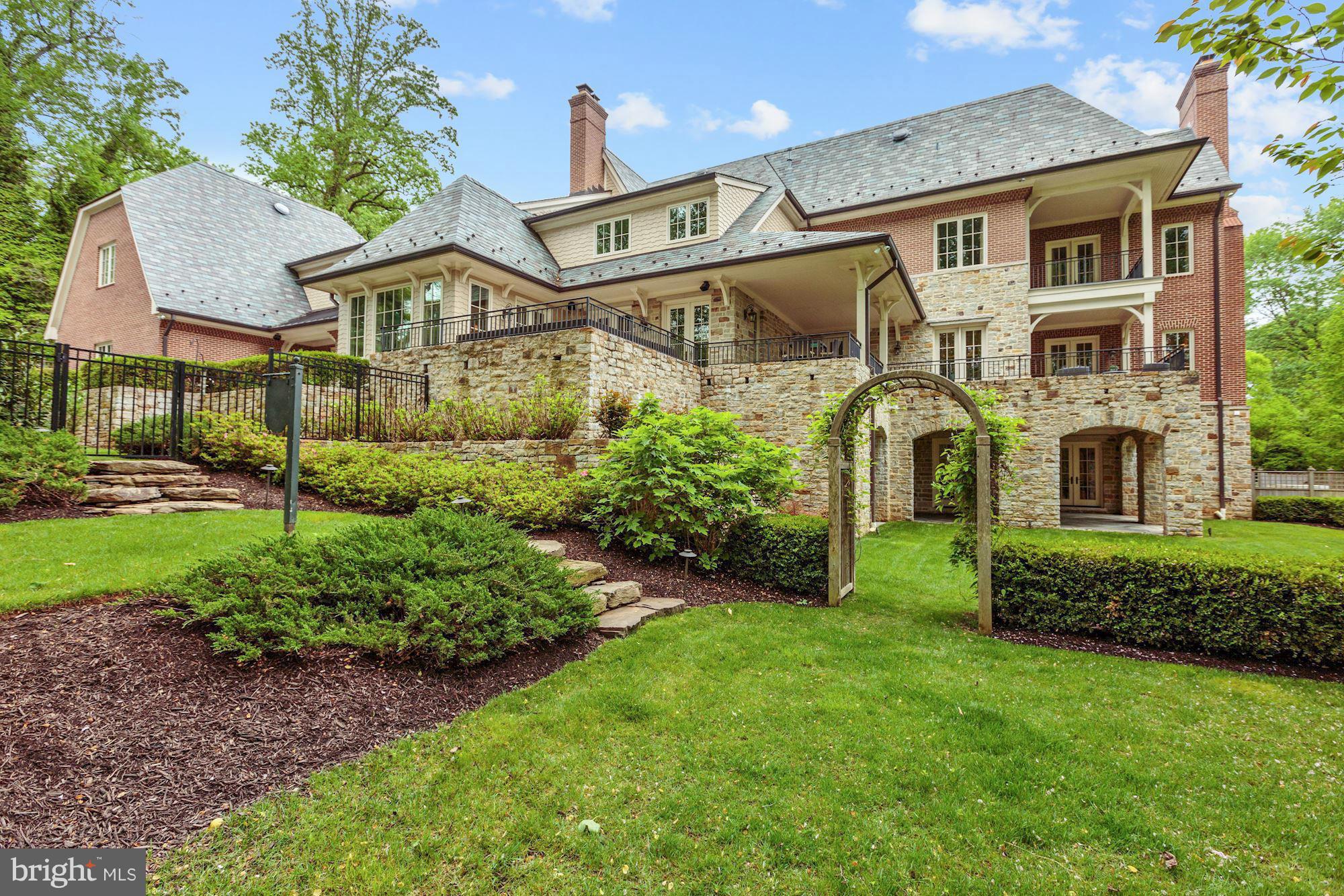 LANGLEY FARMS - Residential