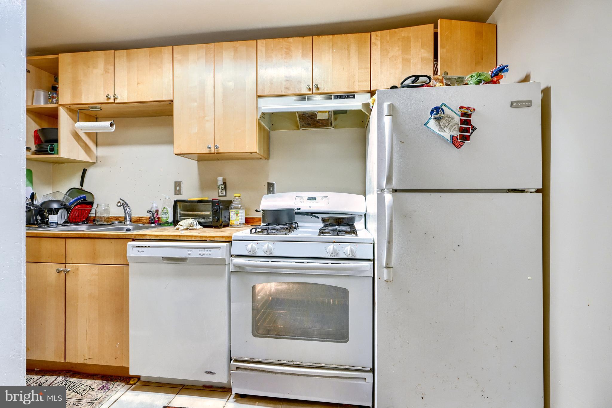 CHARLES VILLAGE - Commercial Sale