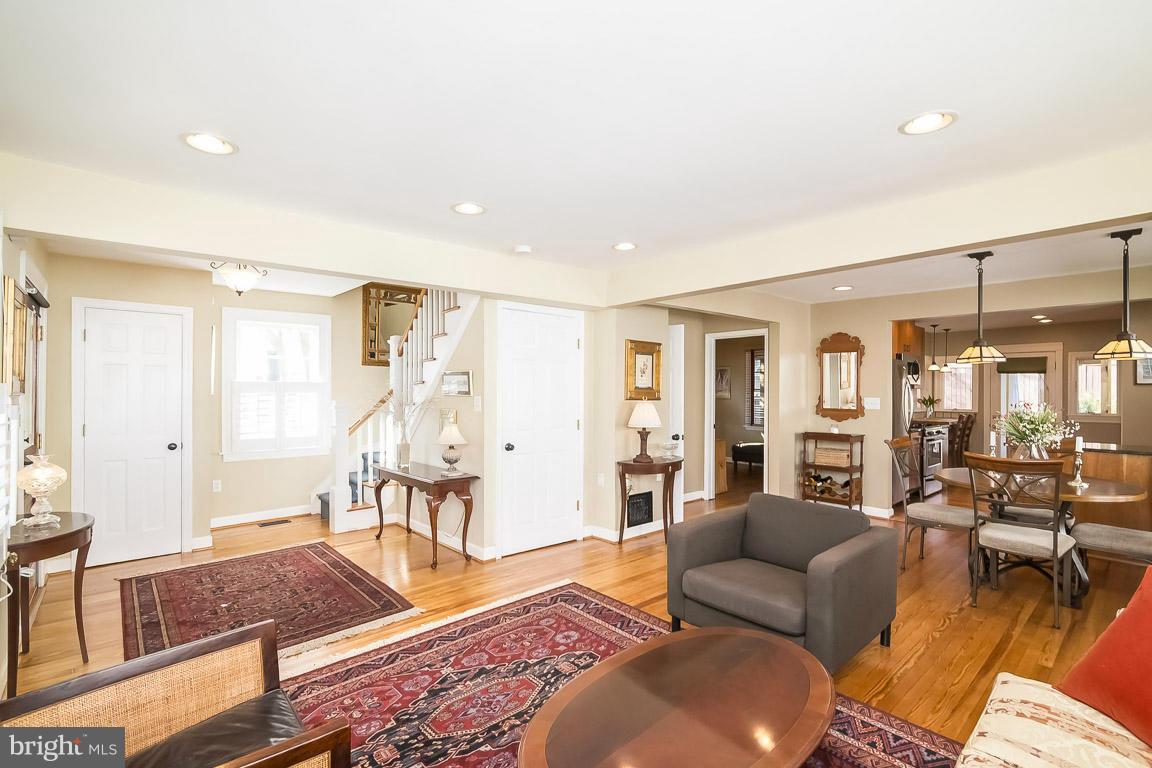 MURRAY HILL - Residential