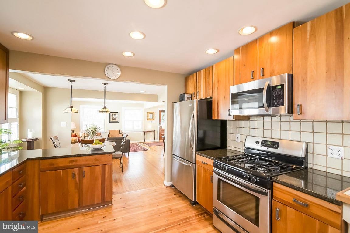 MURRAY HILL - Residential