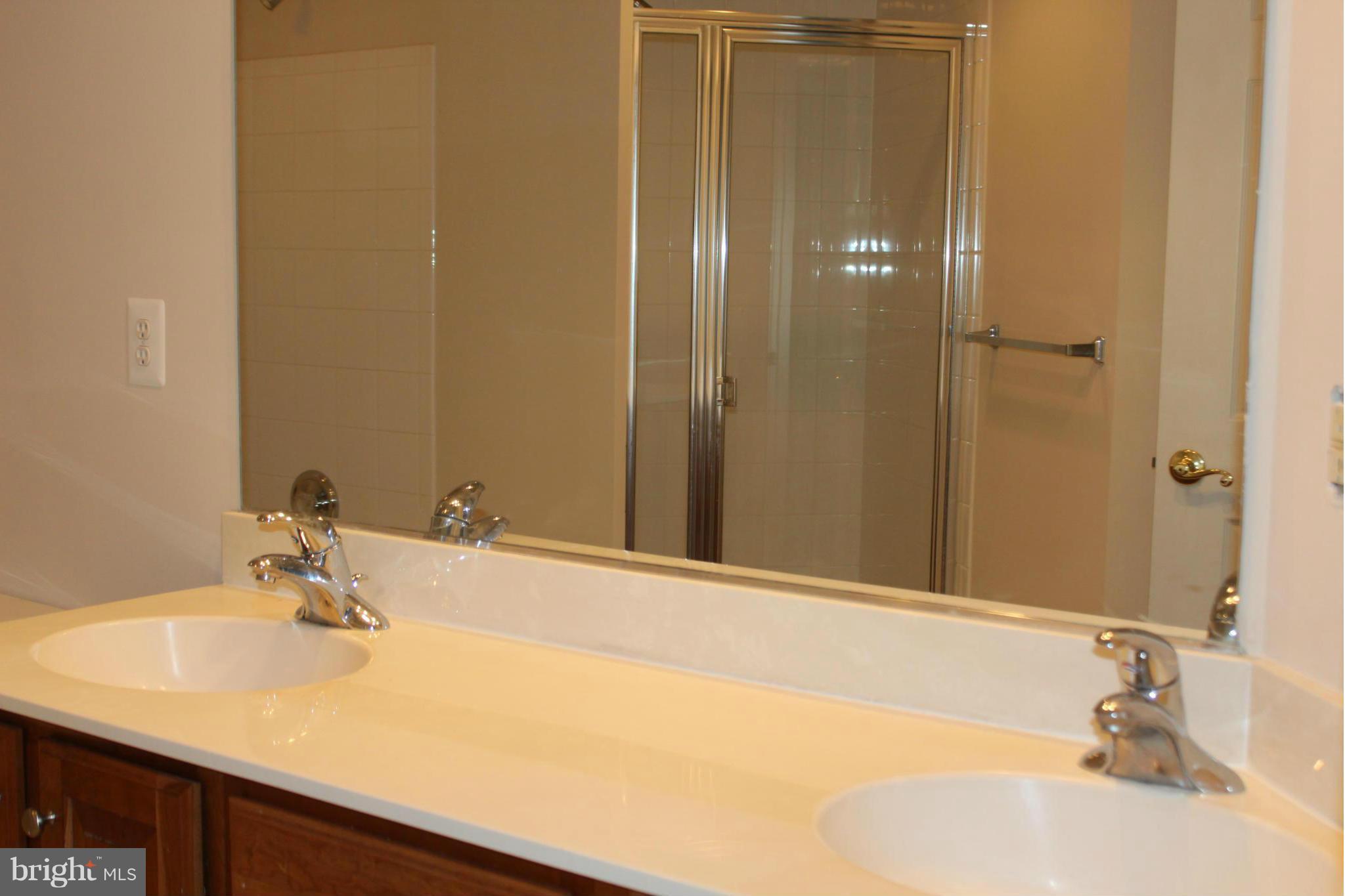 OLD TOWN CRESCENT - Residential