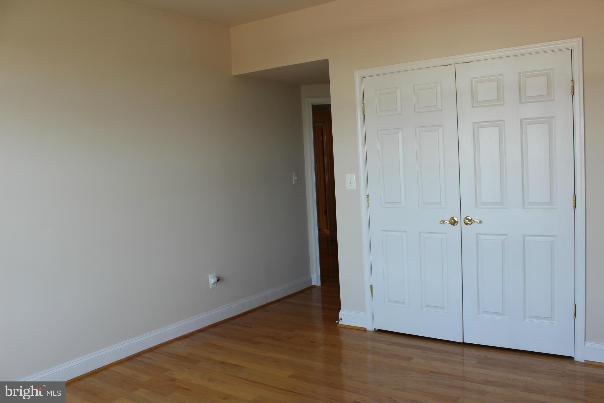 OLD TOWN CRESCENT - Residential