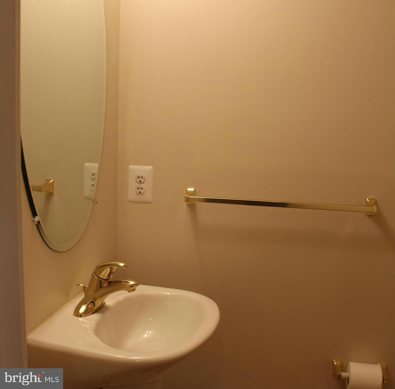 OLD TOWN CRESCENT - Residential